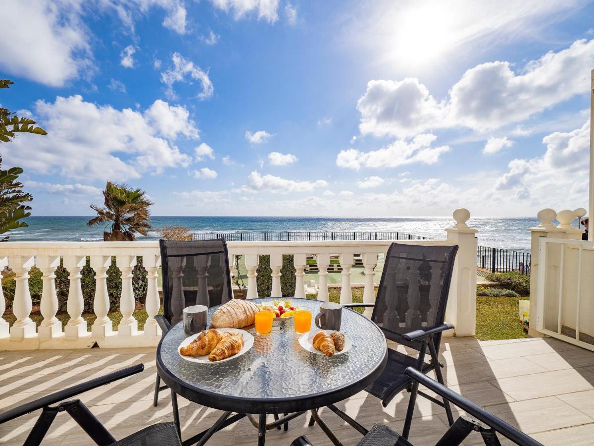 Apartment On Beach Mijas Sitio de Calahonda 外观 照片