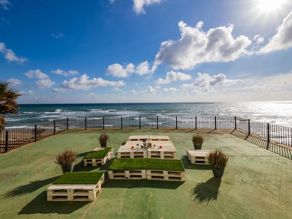 Apartment On Beach Mijas Sitio de Calahonda 外观 照片