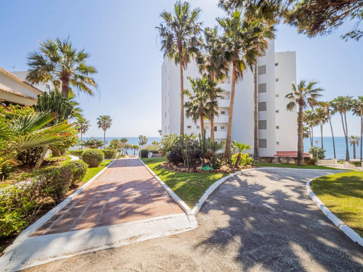 Apartment On Beach Mijas Sitio de Calahonda 外观 照片