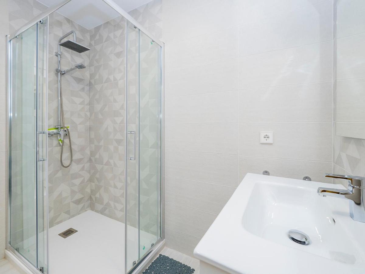 Apartment On Beach Mijas Sitio de Calahonda 外观 照片