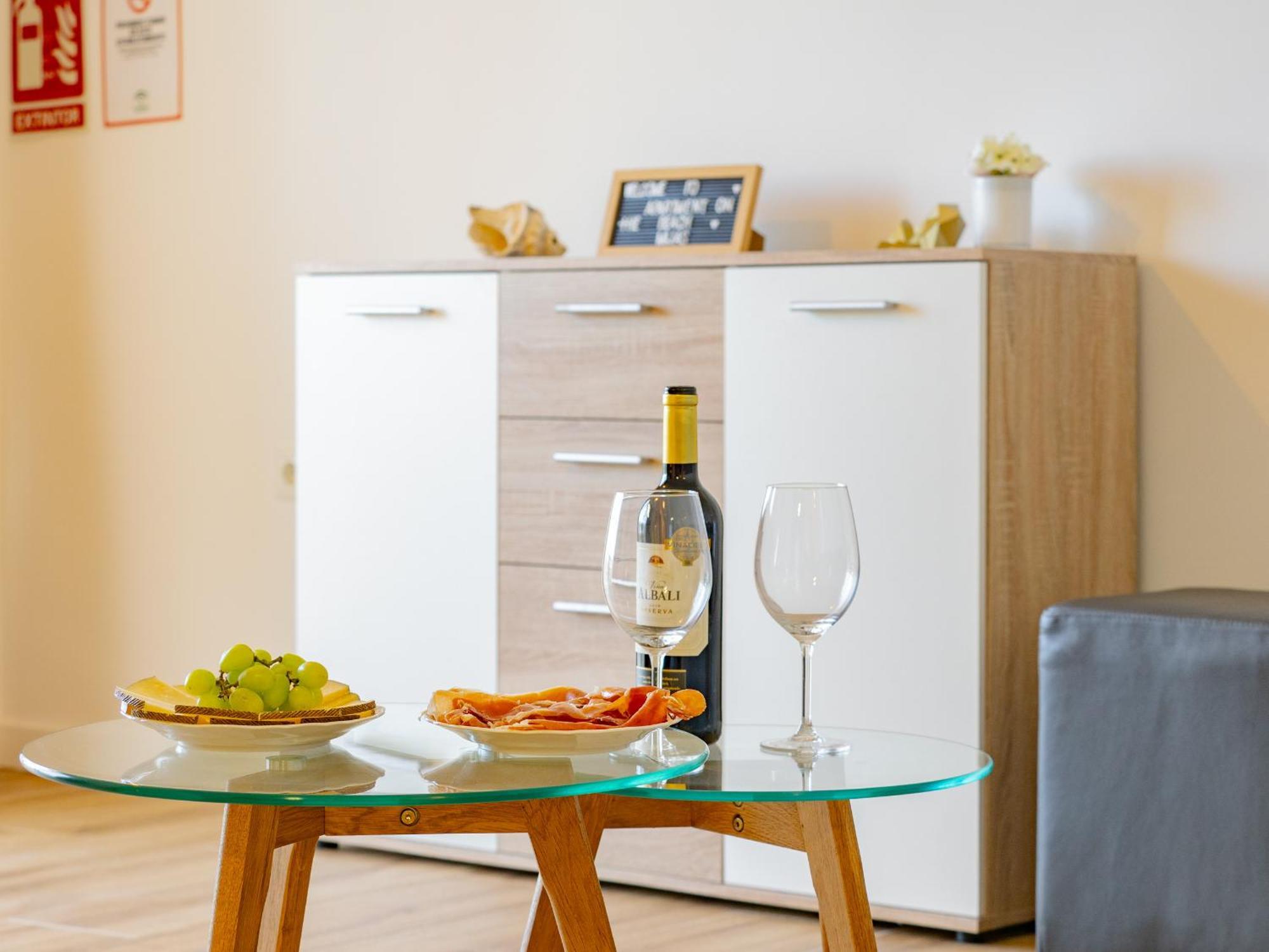 Apartment On Beach Mijas Sitio de Calahonda 外观 照片