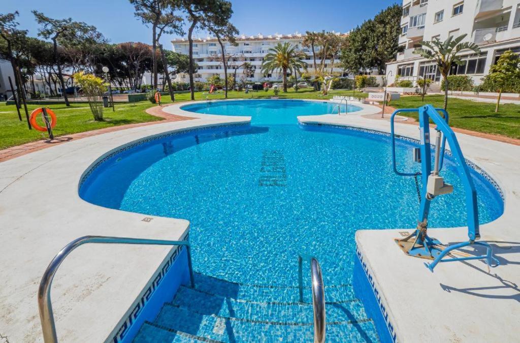 Apartment On Beach Mijas Sitio de Calahonda 外观 照片