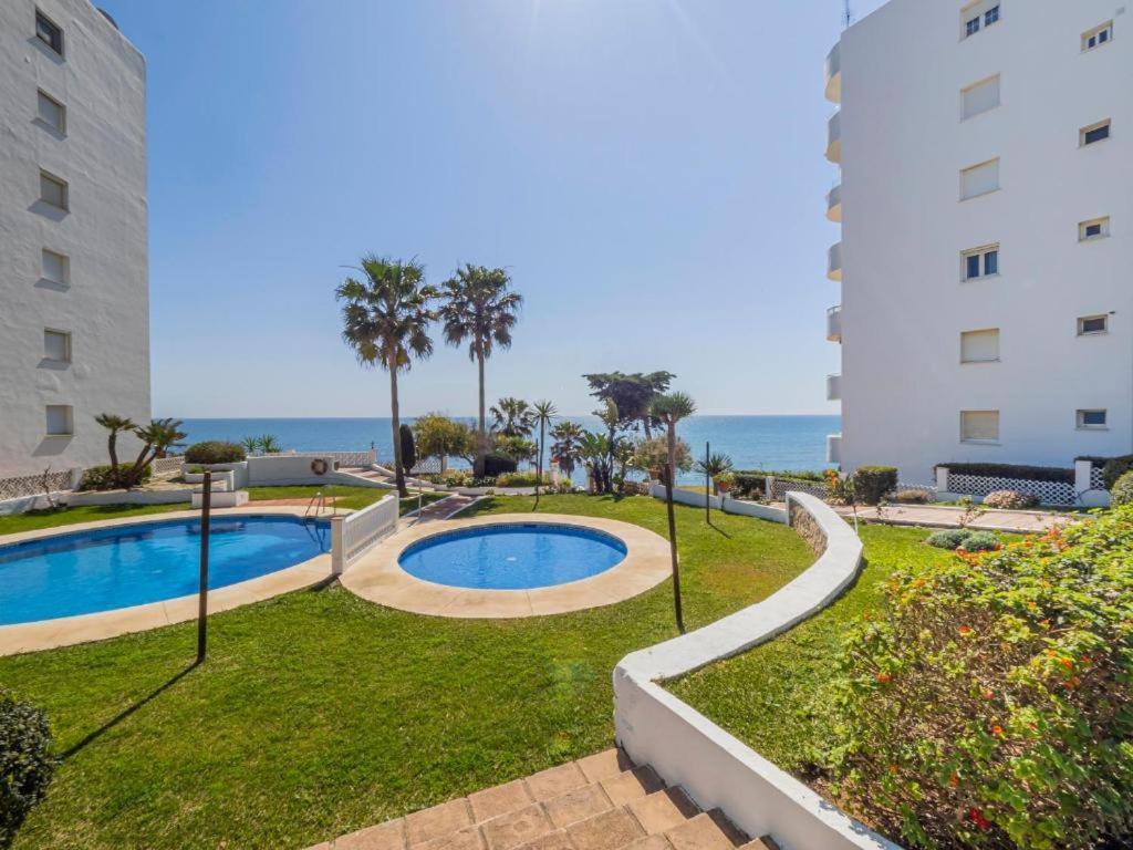Apartment On Beach Mijas Sitio de Calahonda 外观 照片