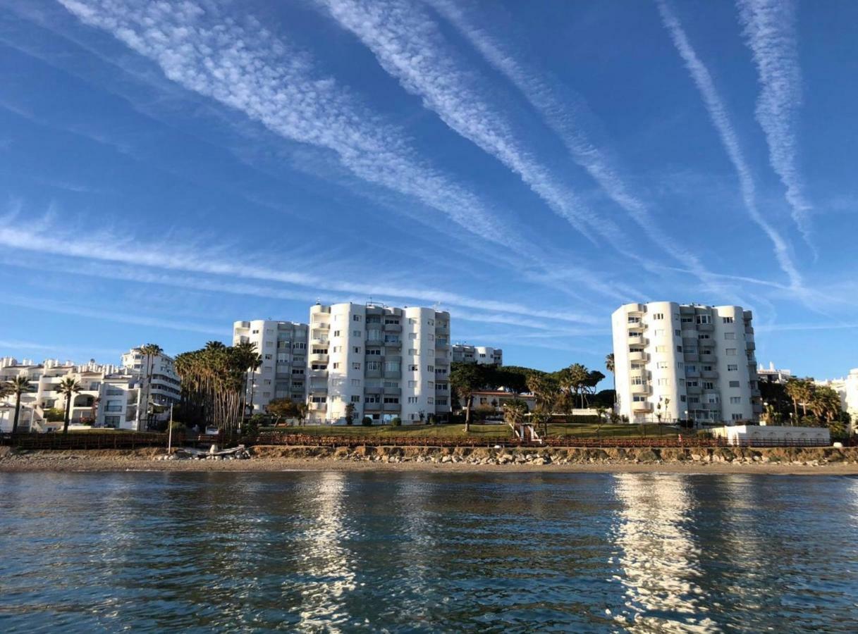 Apartment On Beach Mijas Sitio de Calahonda 外观 照片